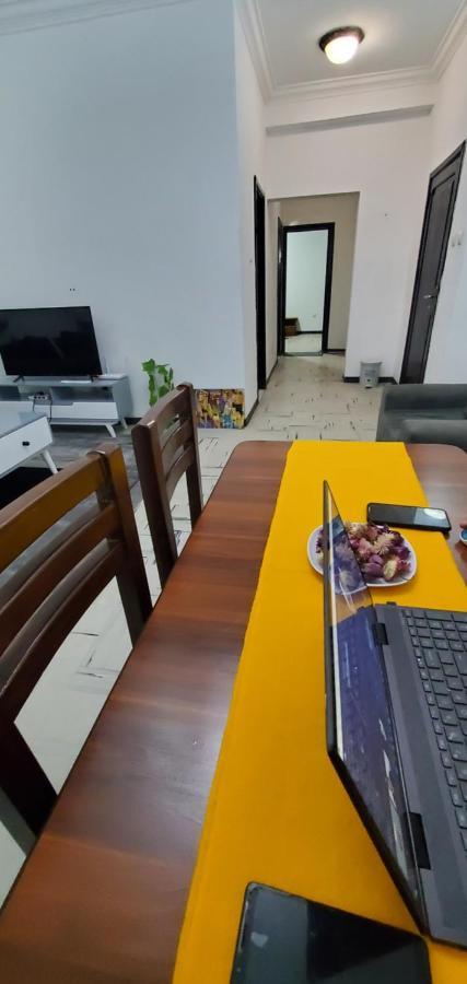Cozy 1-Bedroom Luxury Apartment Addis Abeba Esterno foto